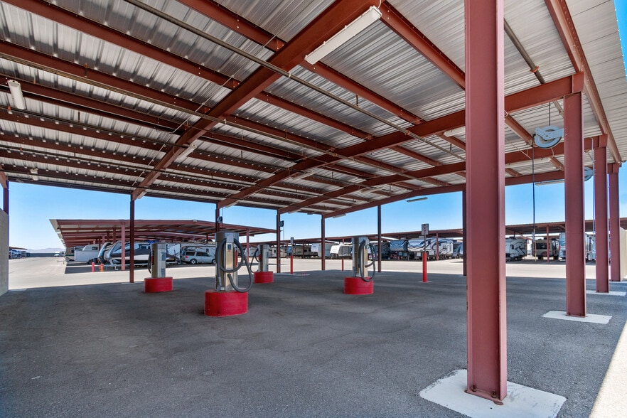 More Photos Of 6030 N Litchfield Rd, Litchfield Park Self Storage For Lease