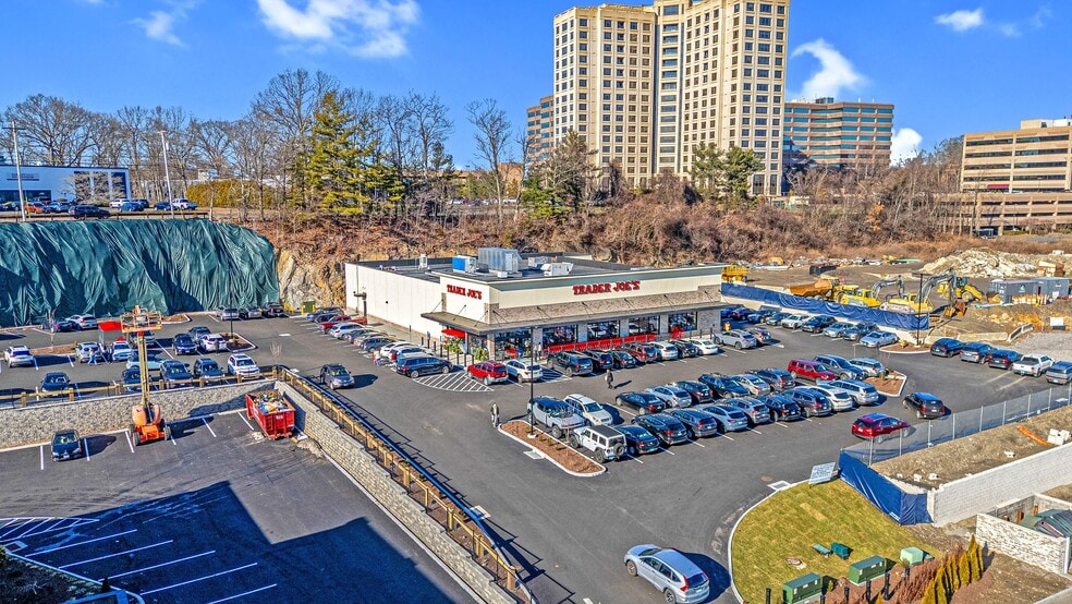 More Photos Of 775 Bridgeport Ave Ct, Shelton Supermarket For Sale