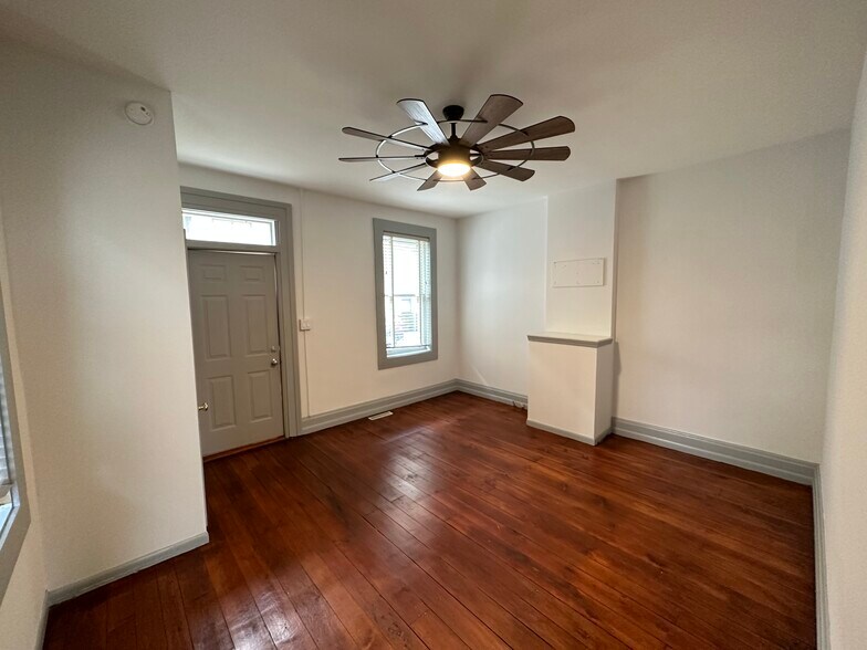 More Photos Of , Columbus Unknown For Sale