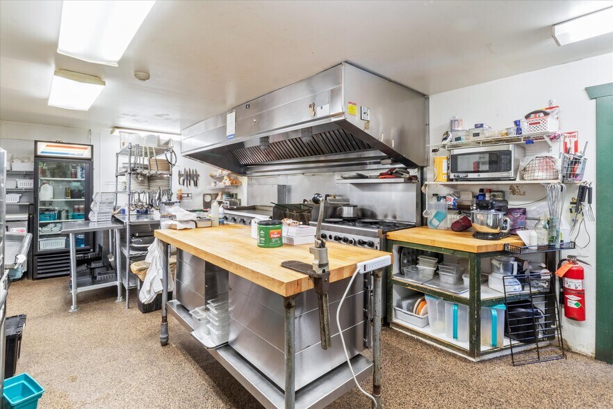 More Photos Of 93 Main St, Dresden Restaurant For Sale