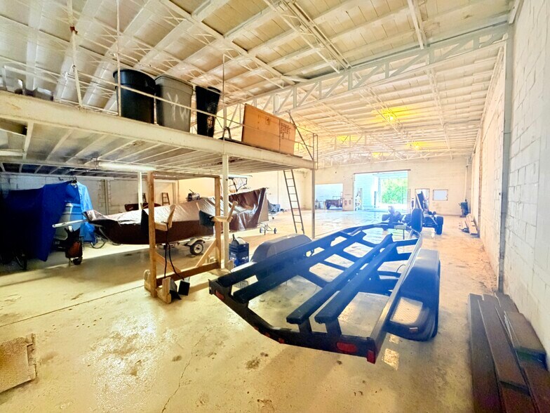 More Photos Of 513 Fremont Rd, Port Clinton Warehouse For Sale