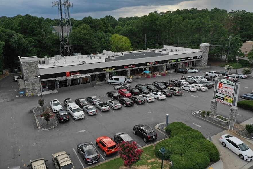 More Photos Of 8540 Roswell Rd, Atlanta Unknown For Lease