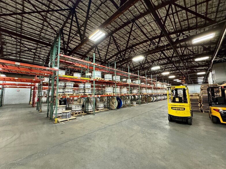 More Photos Of 400 Allwood Rd, Clifton Warehouse For Lease