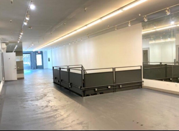 More Photos Of 32 Laight St, New York Loft Creative Space For Lease