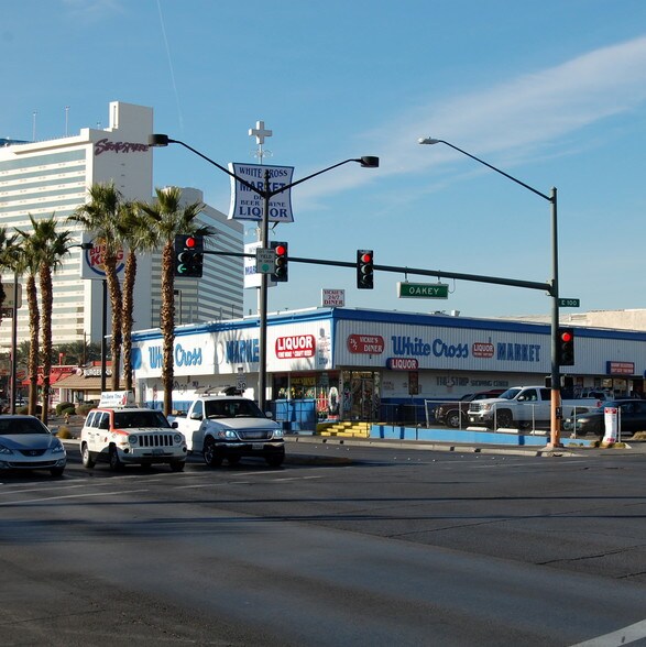 More Photos Of 1700 Las Vegas Blvd, Las Vegas Restaurant For Sale