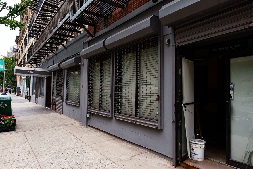 More Photos Of 244-252 W 27th St, New York Apartments For Lease