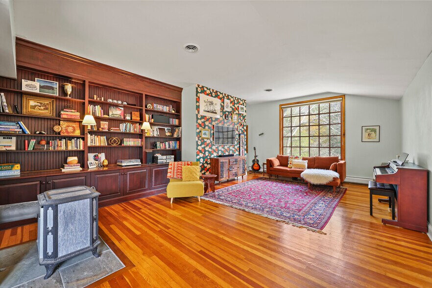 More Photos Of 342 Route 7, New Ashford Specialty For Sale