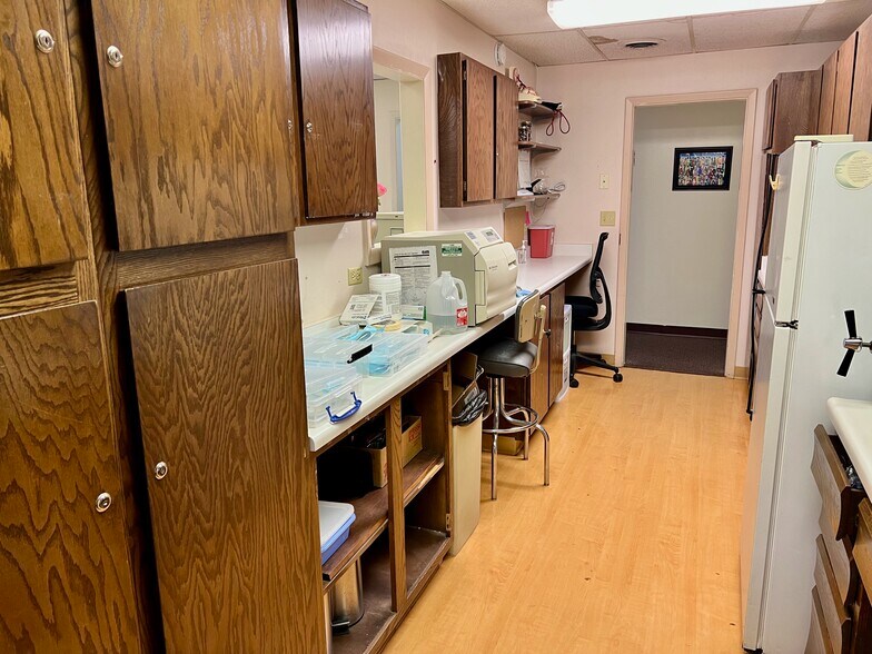 More Photos Of 12001 W 63rd Pl, Arvada Medical For Sale