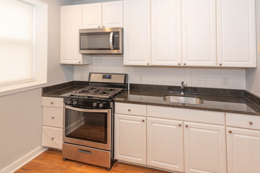 More Photos Of 2445 Lakeview Ave, Baltimore Apartments For Sale