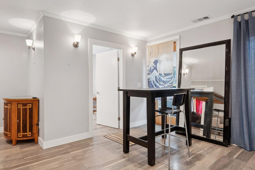 More Photos Of 1254 E 12th St, Oakland Apartments For Sale