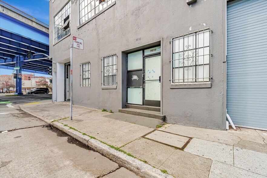 More Photos Of 1606 Harrison St, San Francisco Service For Sale