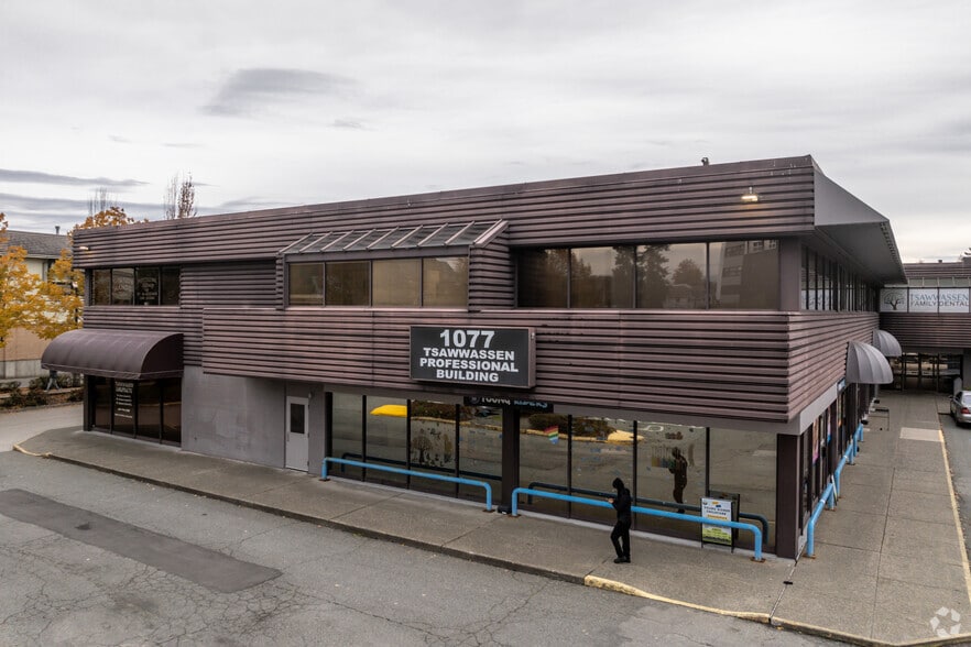 Primary Photo Of 1077 56 St, Delta Storefront Retail Office For Lease