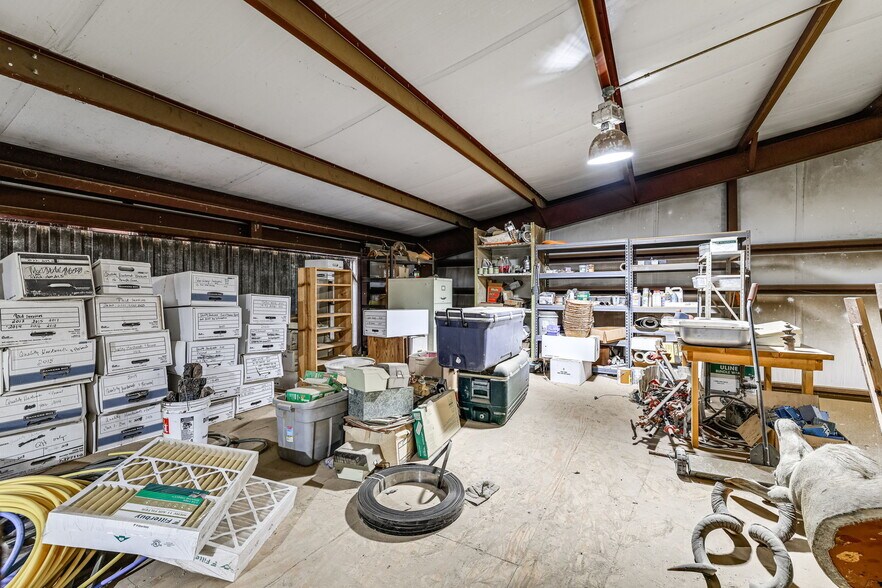 More Photos Of 2684 W US Highway 290, Fredericksburg Warehouse For Sale