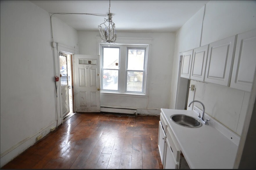 More Photos Of 4161-4165 Ridge Ave, Philadelphia Apartments For Lease