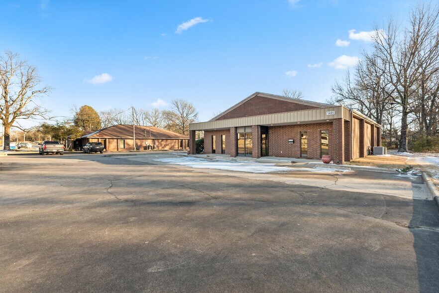 More Photos Of 1405 Braden St, Jacksonville Medical For Sale