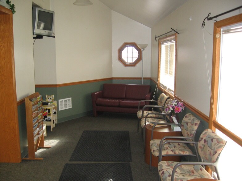 More Photos Of 360 Goucher St, Johnstown Medical For Lease