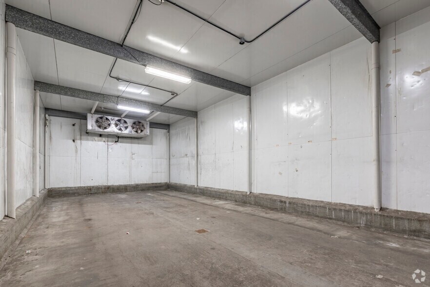 More Photos Of 726 N Expressway 77, Harlingen Warehouse For Lease