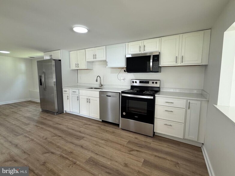 More Photos Of 14679 Coastal Hwy, Milton Office For Lease