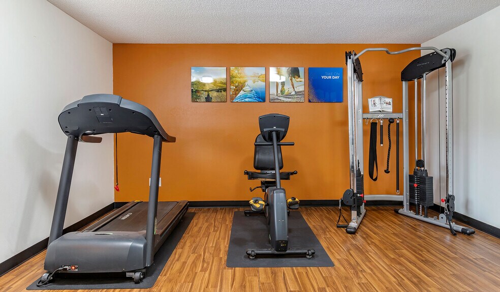 More Photos Of 9742 Woodlane Dr, Dimondale Hotel For Sale