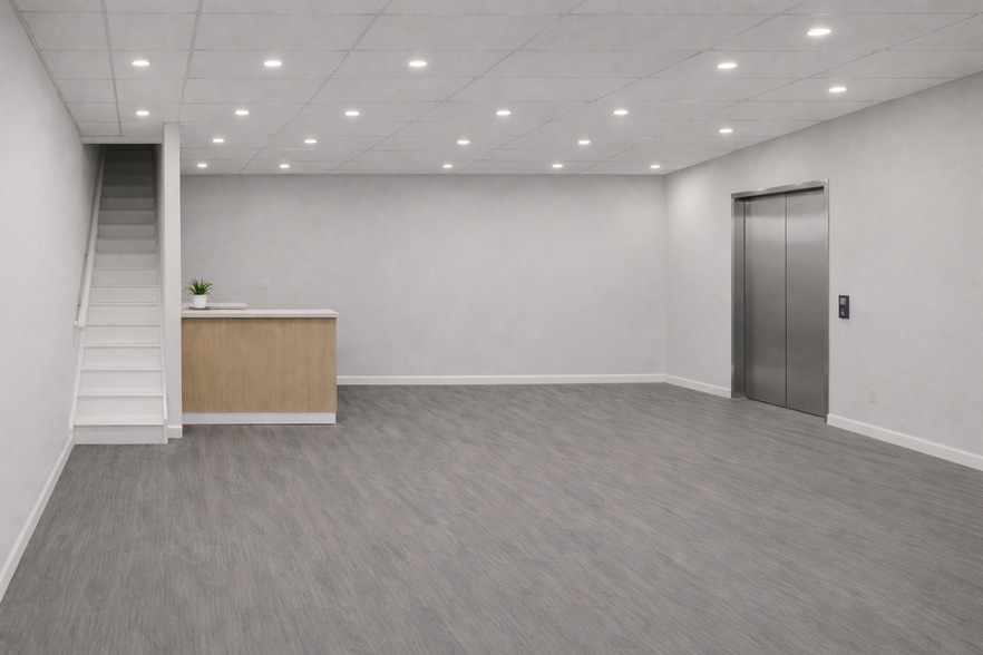 More Photos Of 451 Milwee St, Longwood Office Residential For Lease