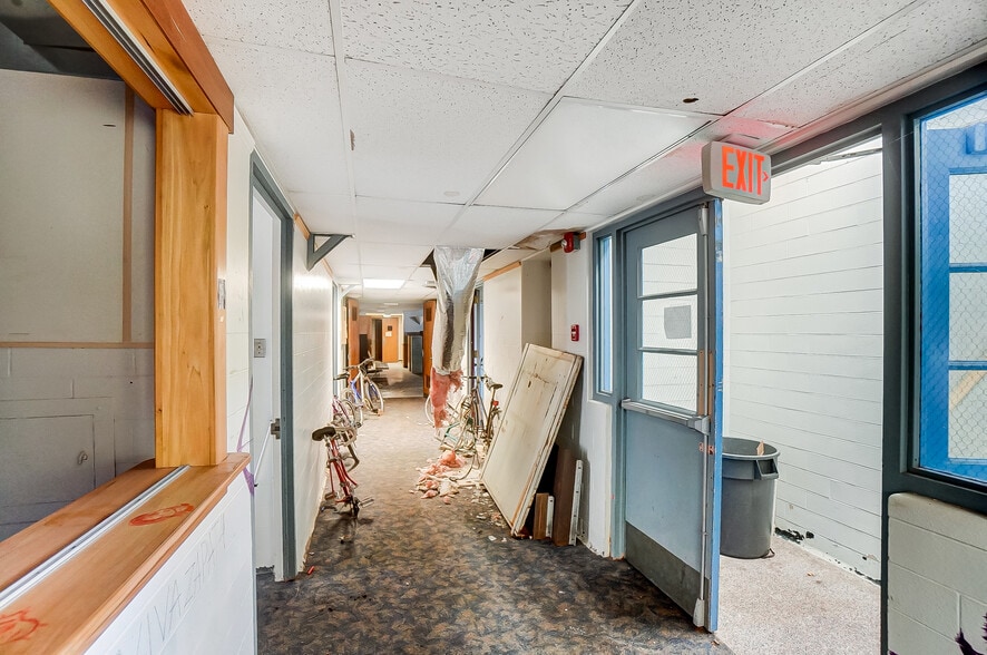 More Photos Of 800 Livermore St, Yellow Springs Research And Development For Sale