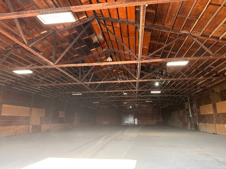 More Photos Of 108 Alpine Dr, Gonzales Warehouse For Sale