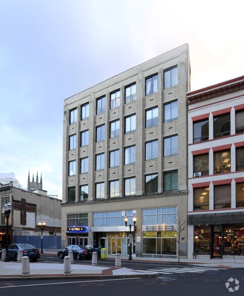 More Photos Of 15 Bank St, Stamford Office For Lease