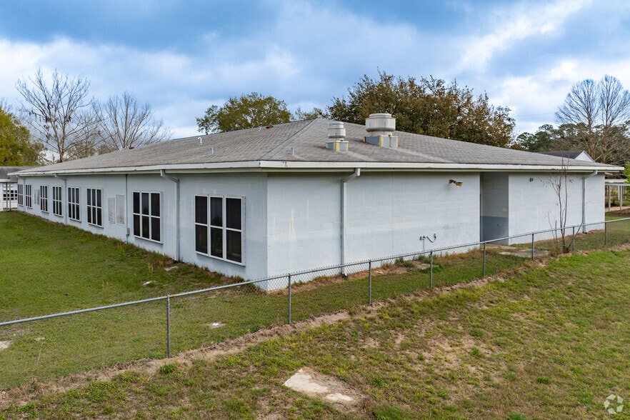 More Photos Of 20550 NE 42nd Pl, Williston Schools For Sale