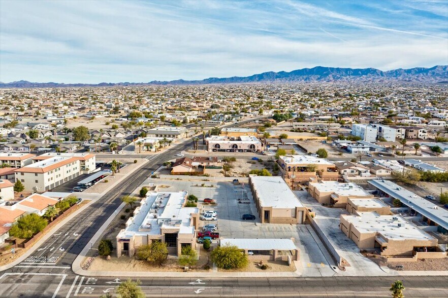 More Photos Of 2035 Mesquite Ave, Lake Havasu City Medical For Sale