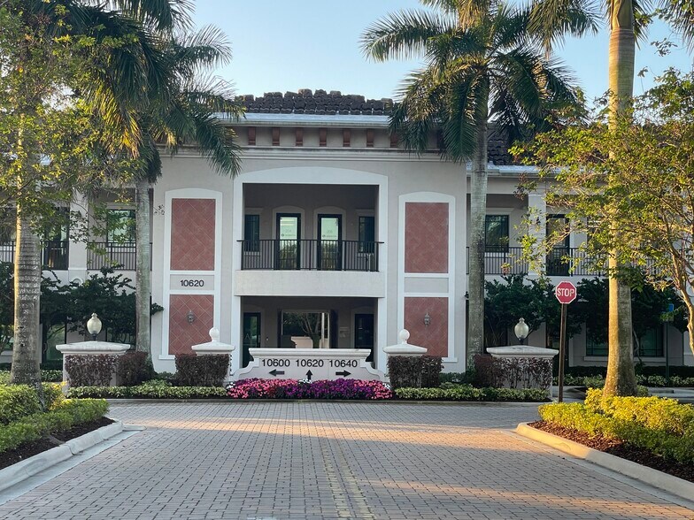 More Photos Of 10600 Griffin Rd, Cooper City Office For Sale