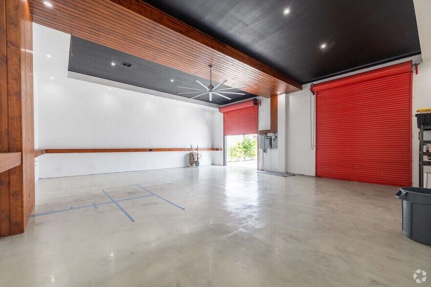 More Photos Of 4820 W 142nd St, Hawthorne Loft Creative Space For Sale