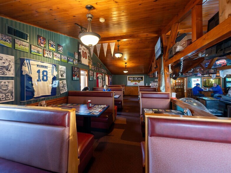 More Photos Of 4300 Abbott Rd, Orchard Park Restaurant For Sale
