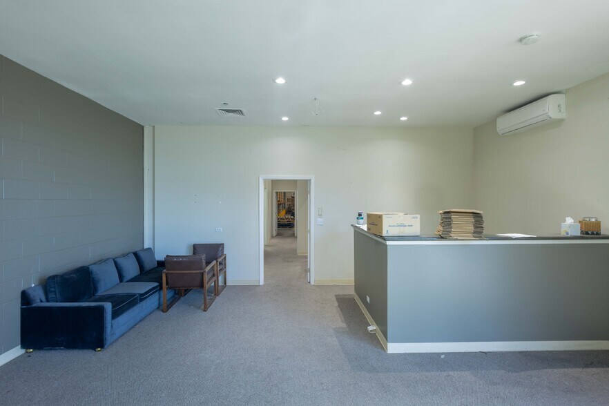 More Photos Of 99-1342 Koaha Pl, Honolulu Warehouse For Sale