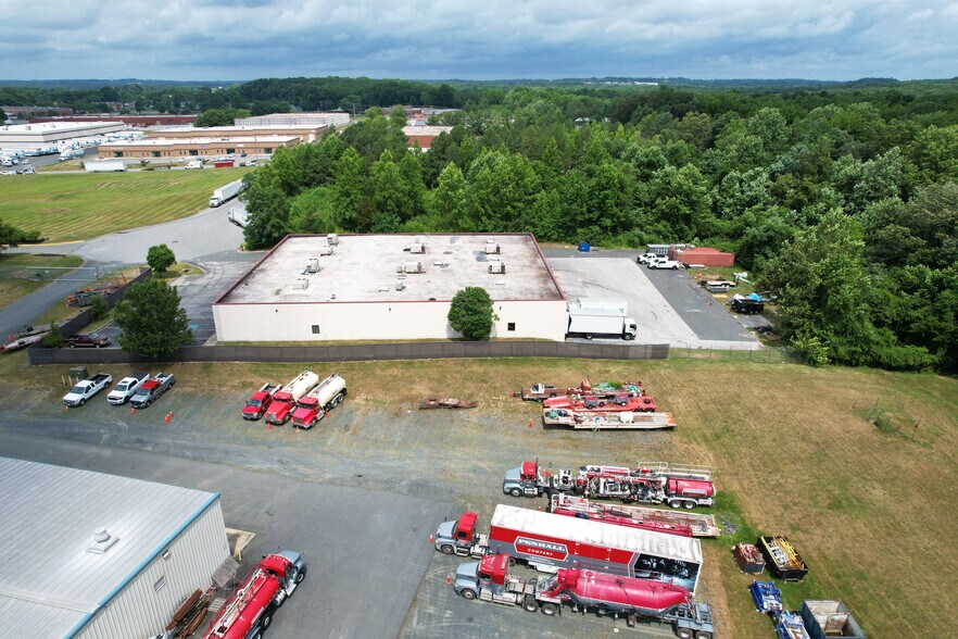 More Photos Of 1301 Governor Ct, Abingdon Industrial For Sale