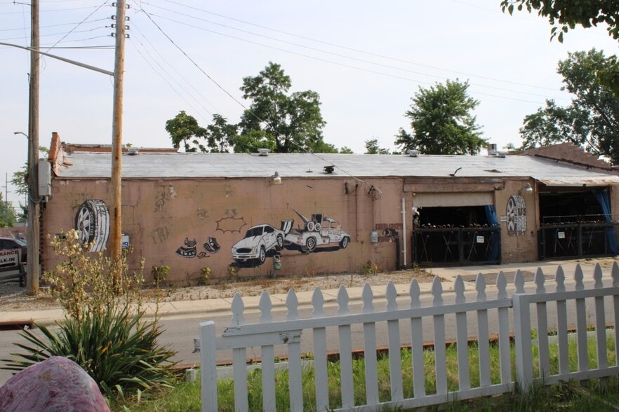 More Photos Of 1394 Joyce Ave, Columbus Flex For Sale