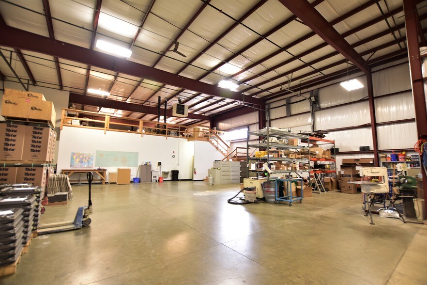 More Photos Of 8167-8197 Clyde Park Ave, Byron Center Warehouse For Lease