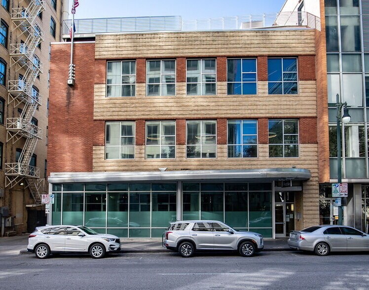 Primary Photo Of 111 W 6th St, Austin Office For Lease