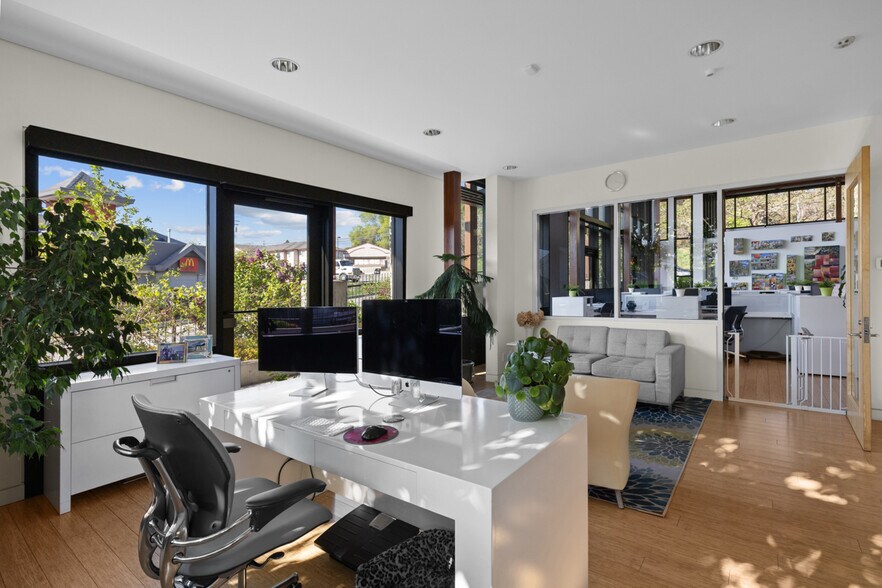 More Photos Of 9611 Highway 97, Lake Country Loft Creative Space For Sale