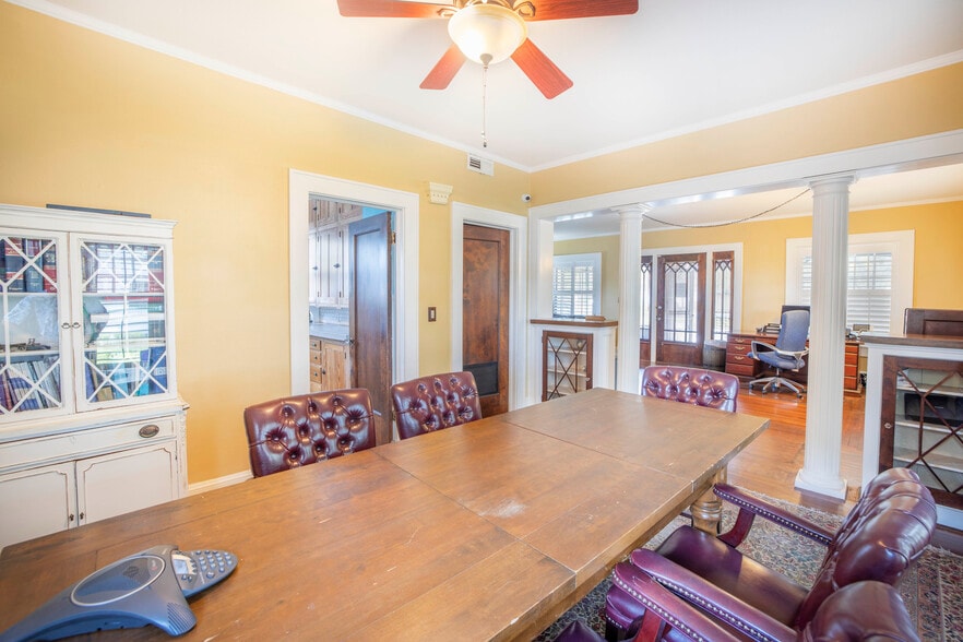 More Photos Of 555 5th Ave N, Saint Petersburg Office Residential For Lease