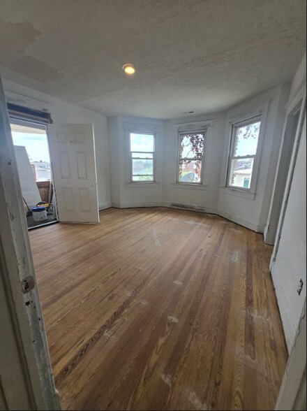 More Photos Of 4101 Wilkens Ave, Baltimore Storefront Retail Residential For Sale
