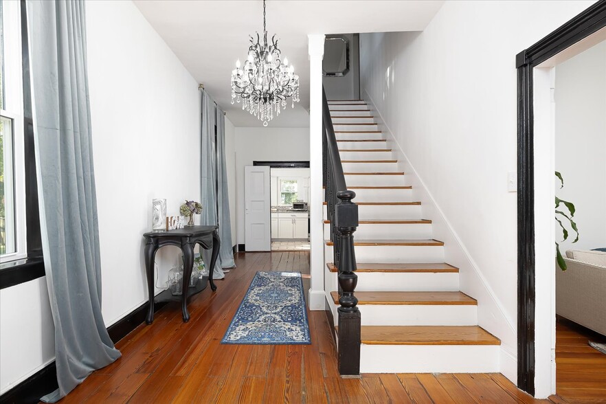 More Photos Of 667 Hustle Rd, Hustle Winery Vineyard For Sale