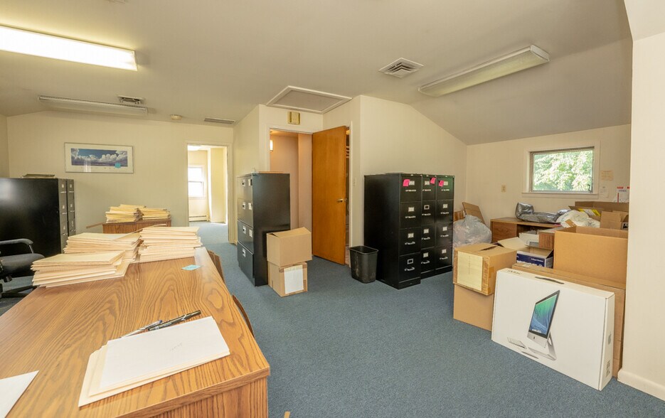 More Photos Of 2429 Vauxhall Rd, Union Township Office Residential For Sale