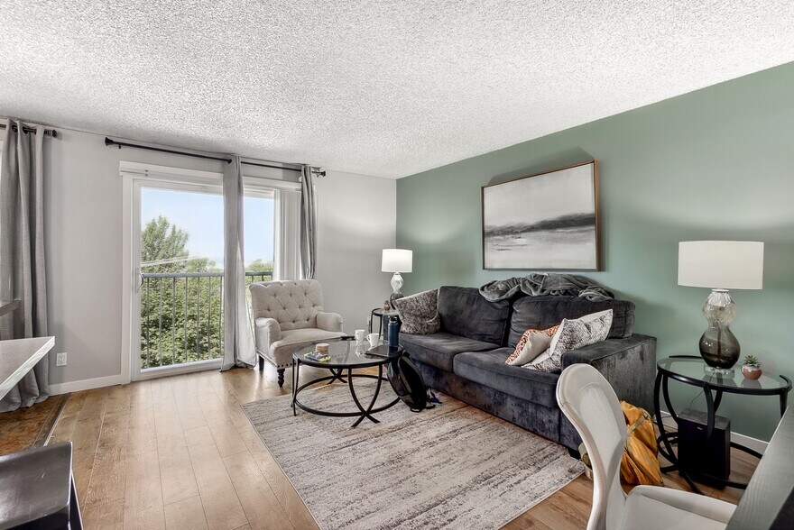 More Photos Of 2414 13th Ave S, Seattle Apartments For Sale