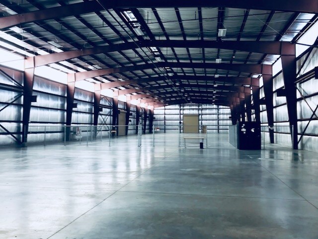 More Photos Of 4484 Genoa Red Bluff Rd, Houston Unknown For Lease