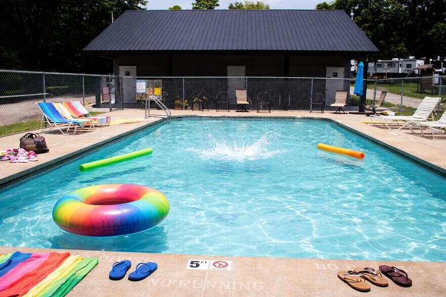 More Photos Of 31635 Ashworth Rd, Waukee Manufactured Housing Mobile Home Park For Sale