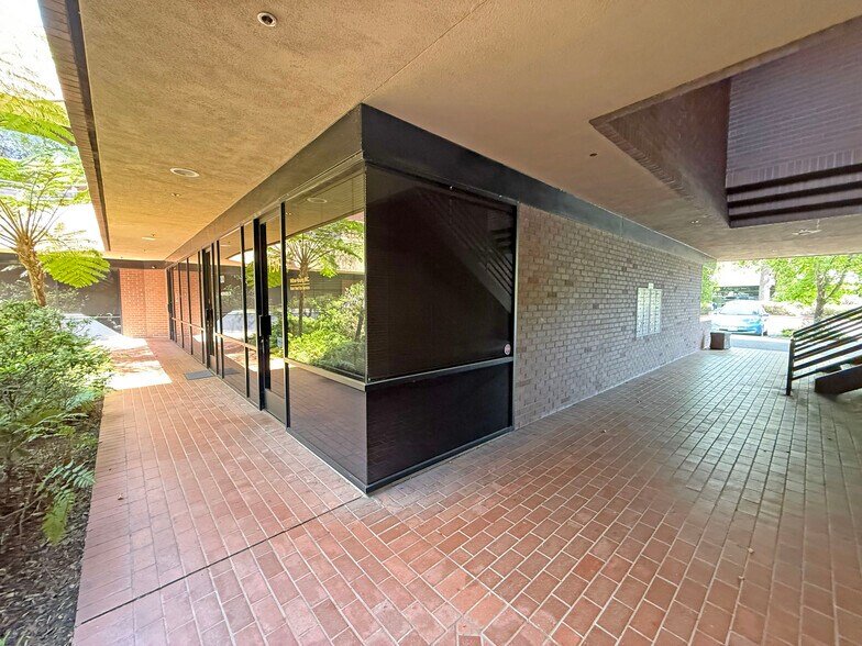 More Photos Of 1160 N Dutton Ave, Santa Rosa Office For Sale