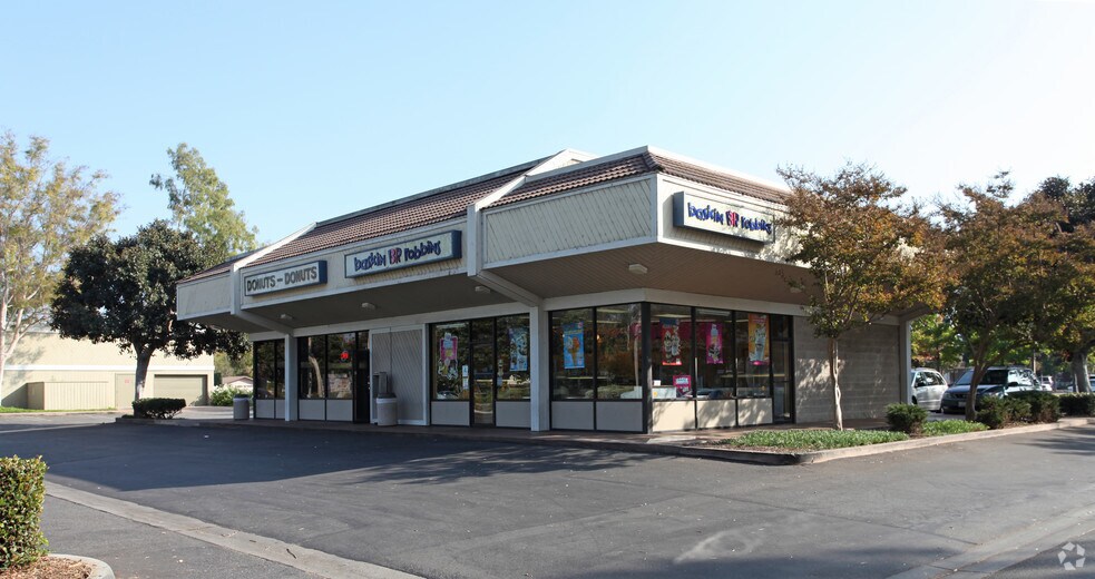 More Photos Of Bloomfield @ Bloomfield & South St., Cerritos Unknown For Lease