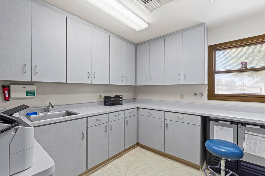 More Photos Of 1045 Live Oak Blvd, Yuba City Medical For Lease