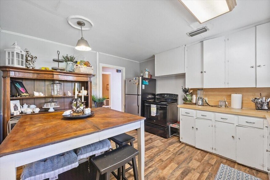 More Photos Of 106 Saint Mary St, Rockwall Office Residential For Sale