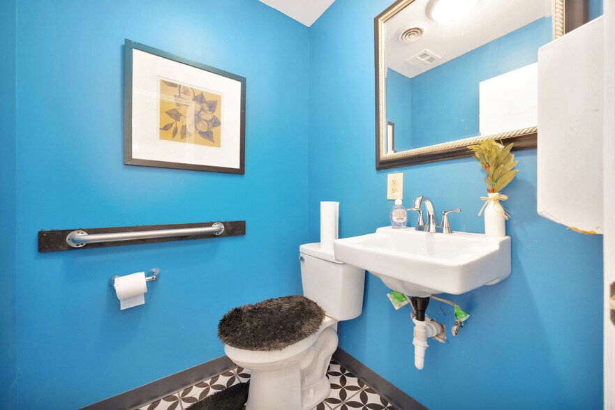 More Photos Of 3-7 Stuckhardt Rd, Trotwood Storefront Retail Office For Sale